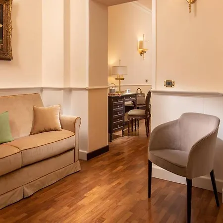 Del Corso 3* Rome