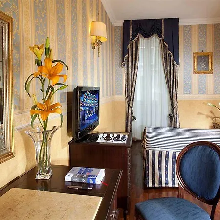 Del Corso 3* Roma